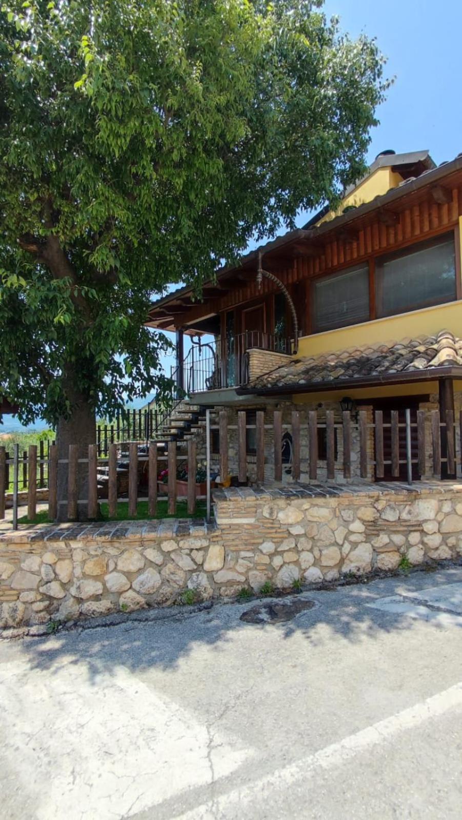 Il Bagolaro Casa Vacanze Σουλμόνα Εξωτερικό φωτογραφία