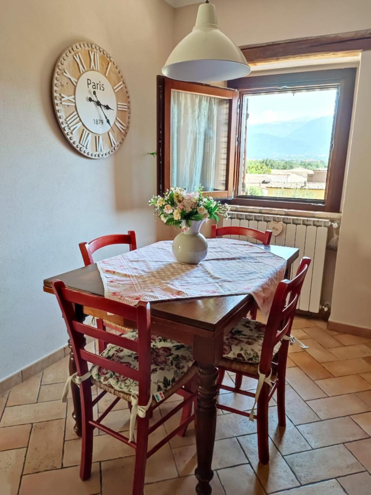 Il Bagolaro Casa Vacanze Σουλμόνα Εξωτερικό φωτογραφία